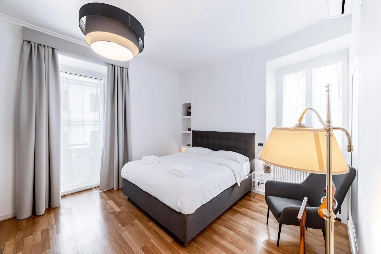 Saint Peter House Station Deluxe Apartment Rome