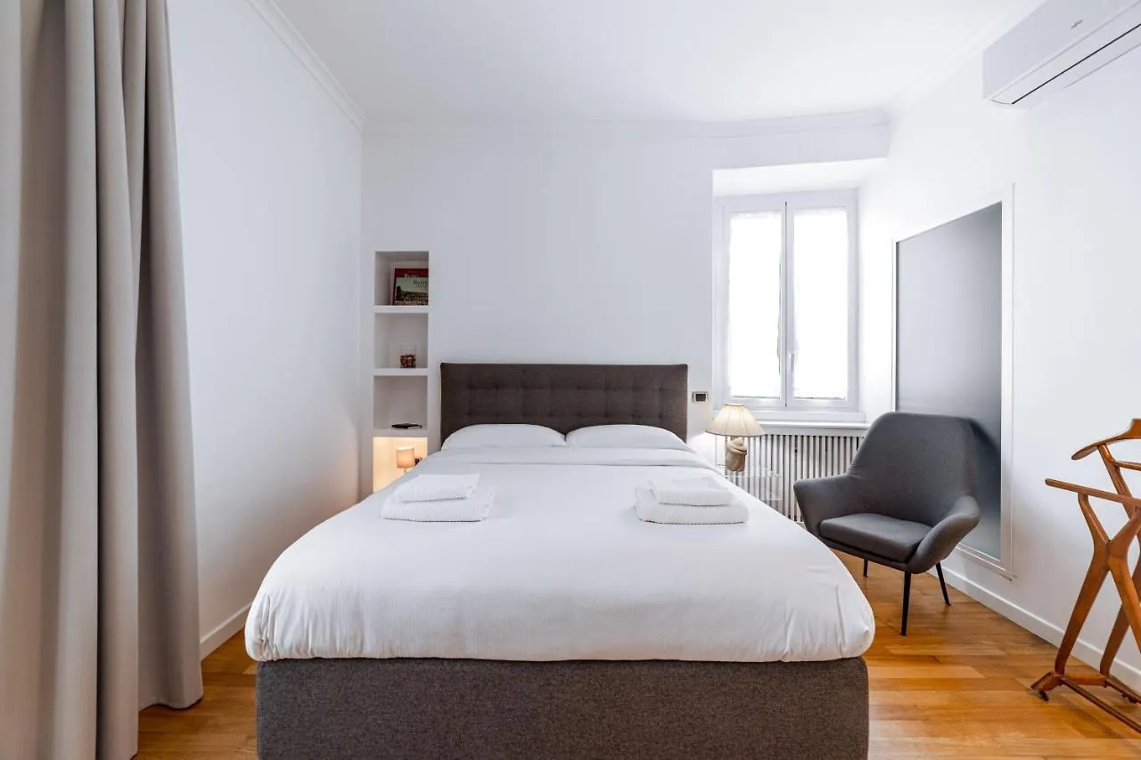 Saint Peter House Station Deluxe Apartment Rome